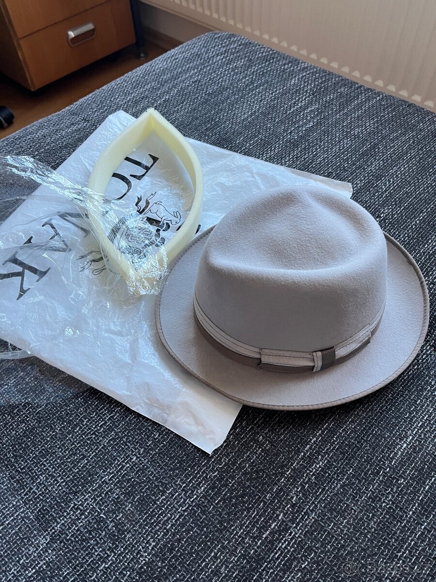 Klobouk Tonak, kralici srst - 5