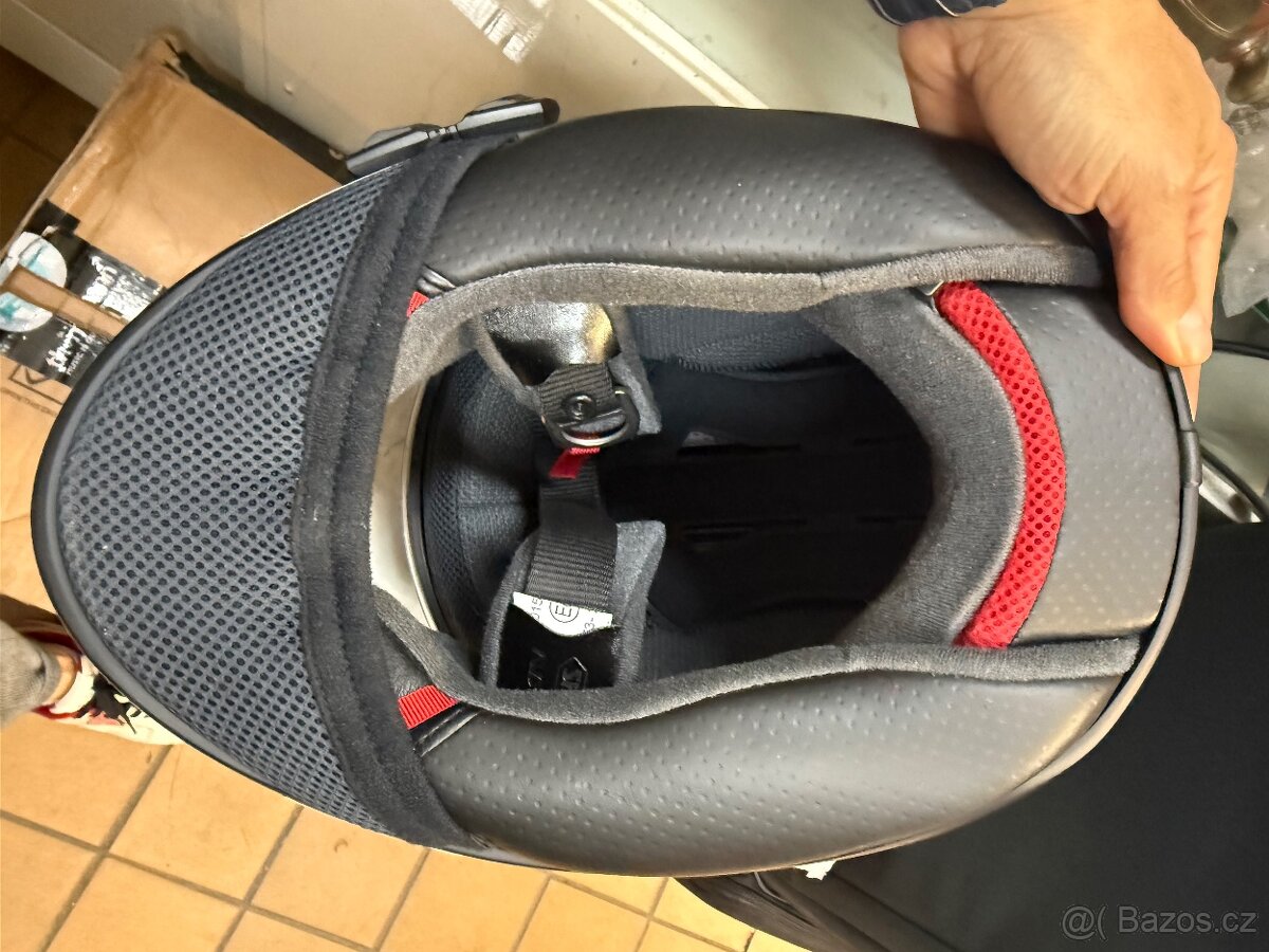 Motorkářská přilba SHOEI - 5