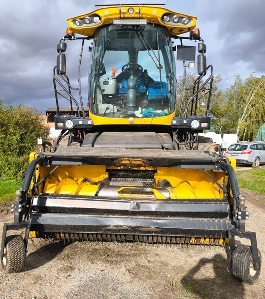 Sklízecí řezačka New Holland FR850 - 5