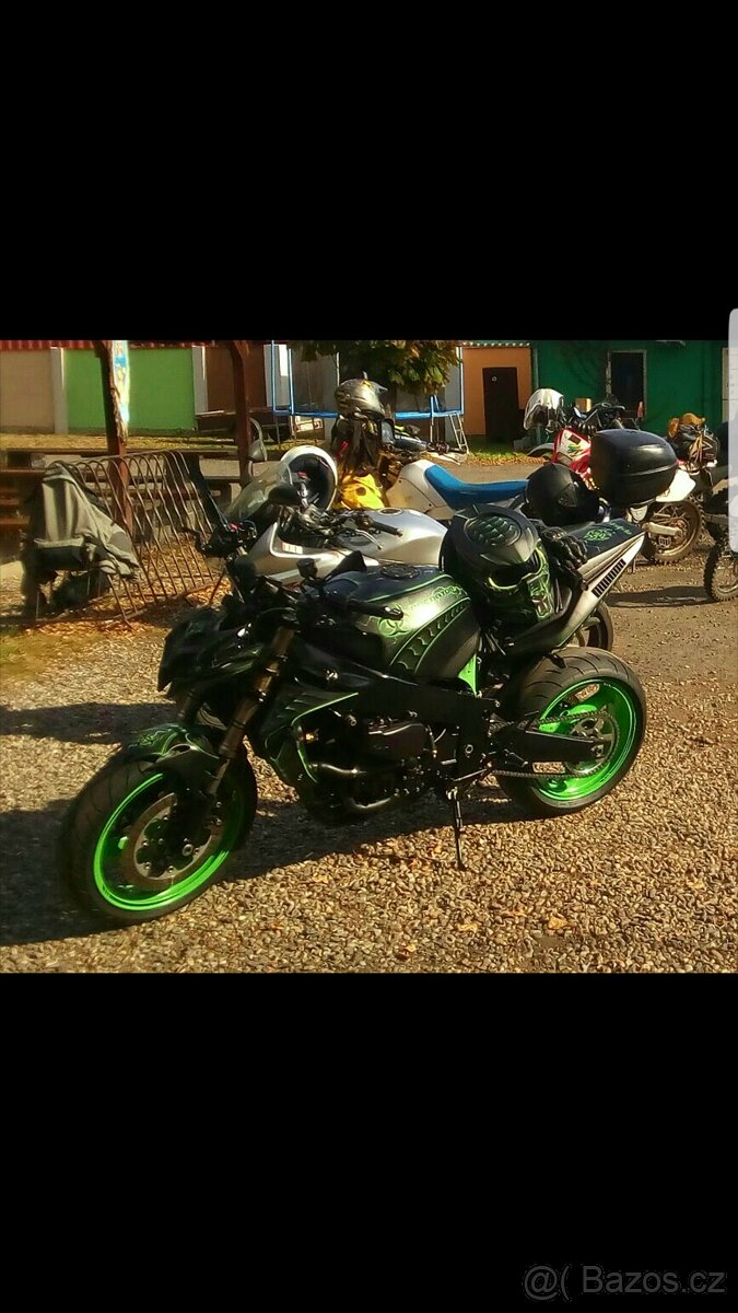 Kawasaki ZXR750 - 5