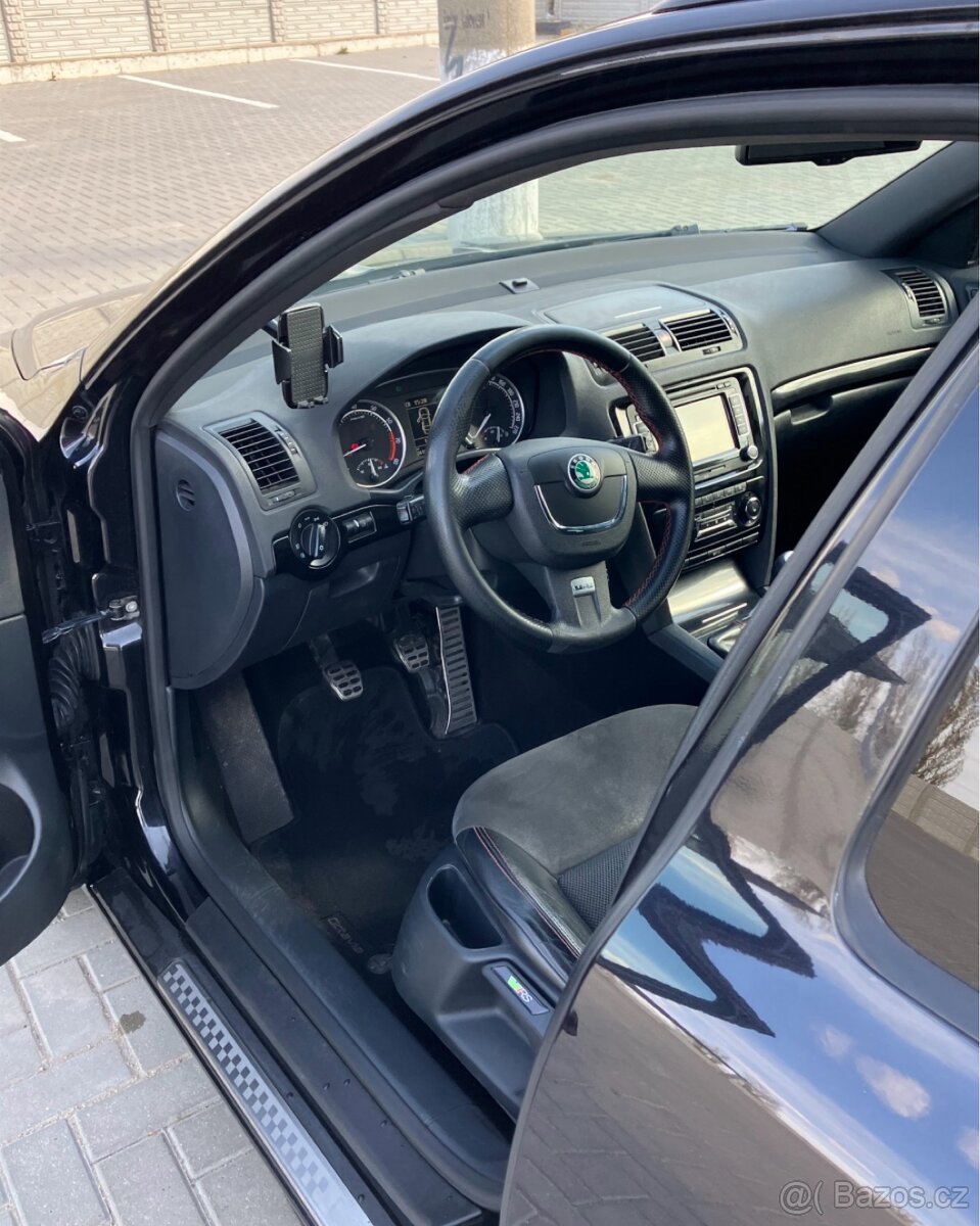 Škoda Octavia 2 RS 2.0 TSI (2013, facelift) - 5