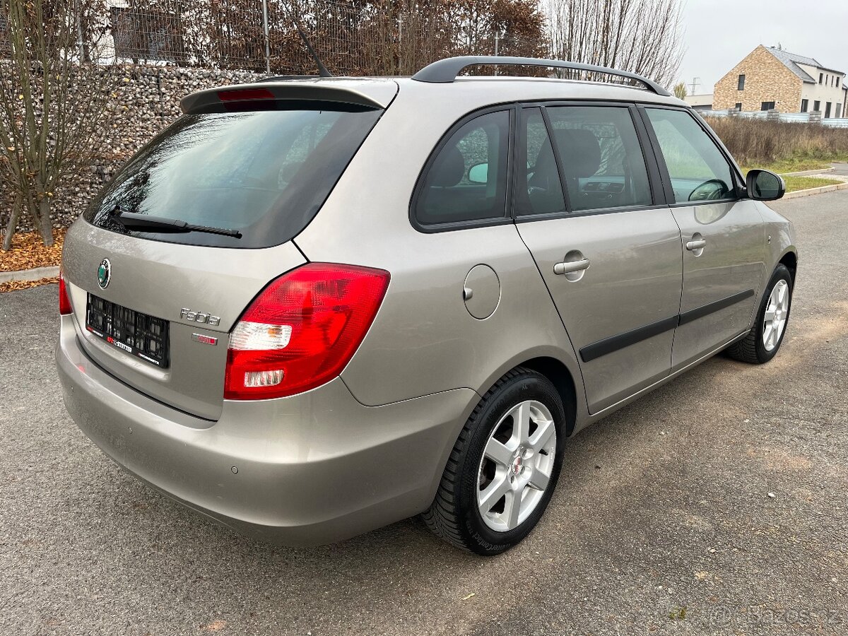 Š Fabia Kombi 1.6 TDi 77kW,2011,Pěkná výbava,2 sady alu kol - 5