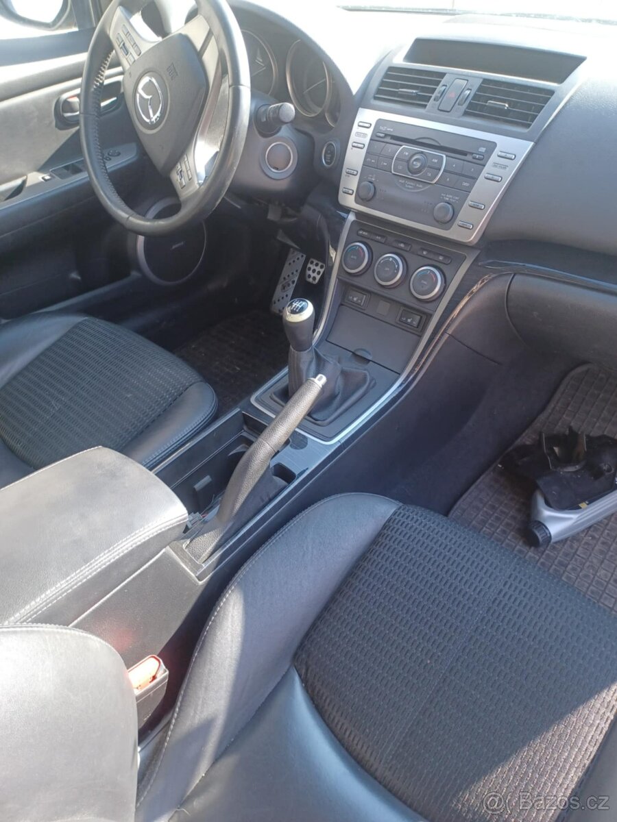 Rozpredám Mazda 6 2.2D 136kw R2AA 2010 - 5