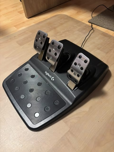 Logitech G920 Driving Force - 5