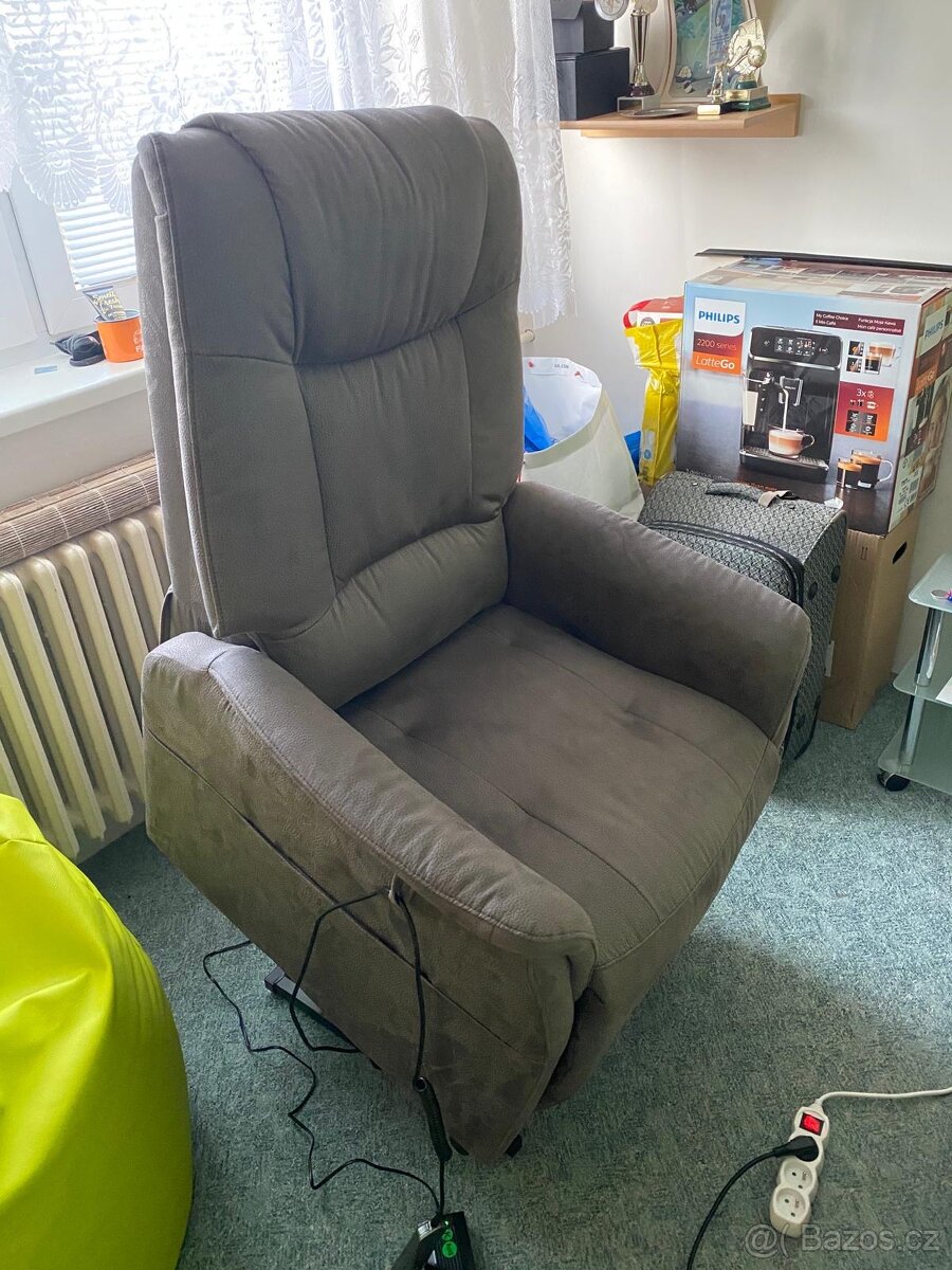 Polohovací křeslo - 5