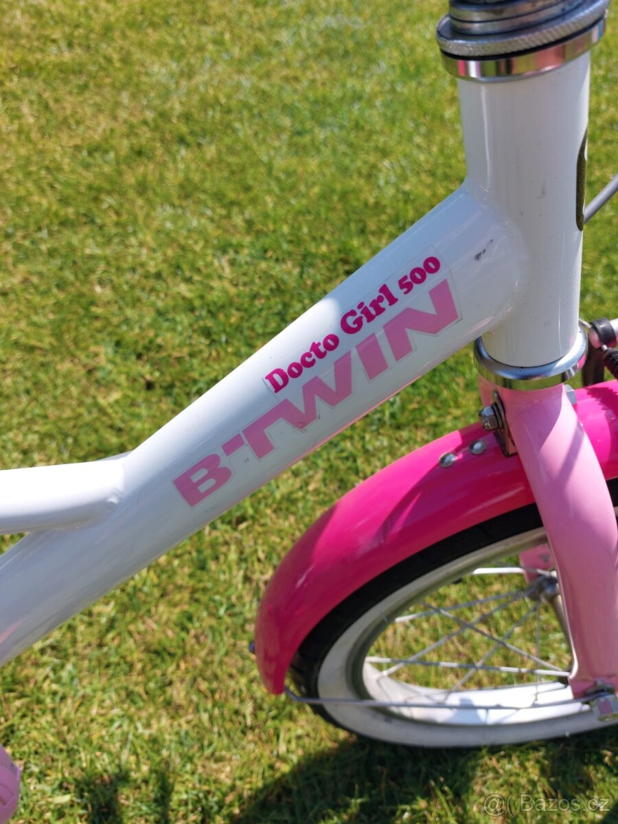 Prodám 2 dětská dívčí kola Btwin - s helmou - 5