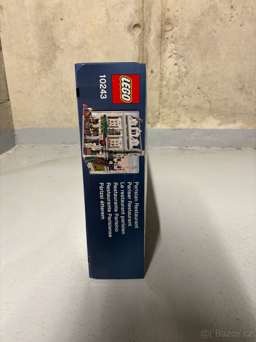 LEGO Creator Parisian Restaurant 10243 - 5