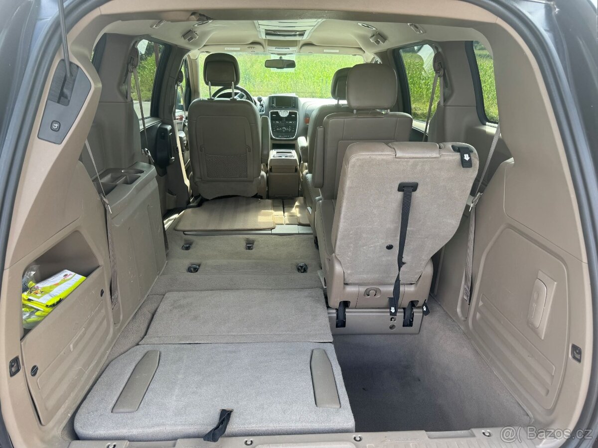 Chrysler Town Country 3.6 RT Stown DVD 2012 - 5