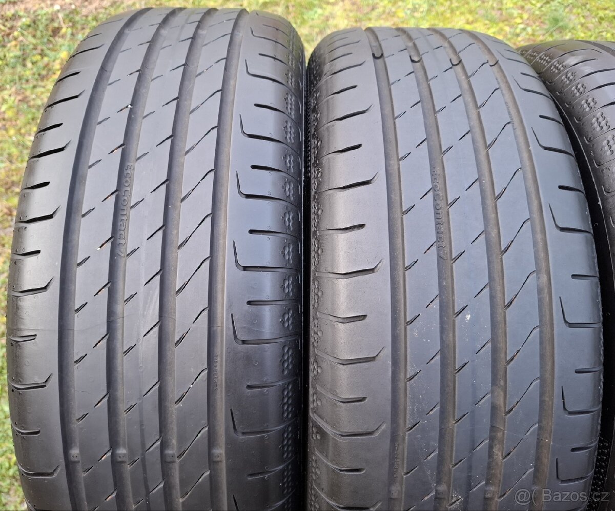 319 Zánovní sada Continental 215/60/17 - 5