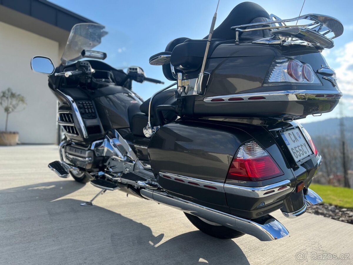 Honda GL1800 Goldwing - 5