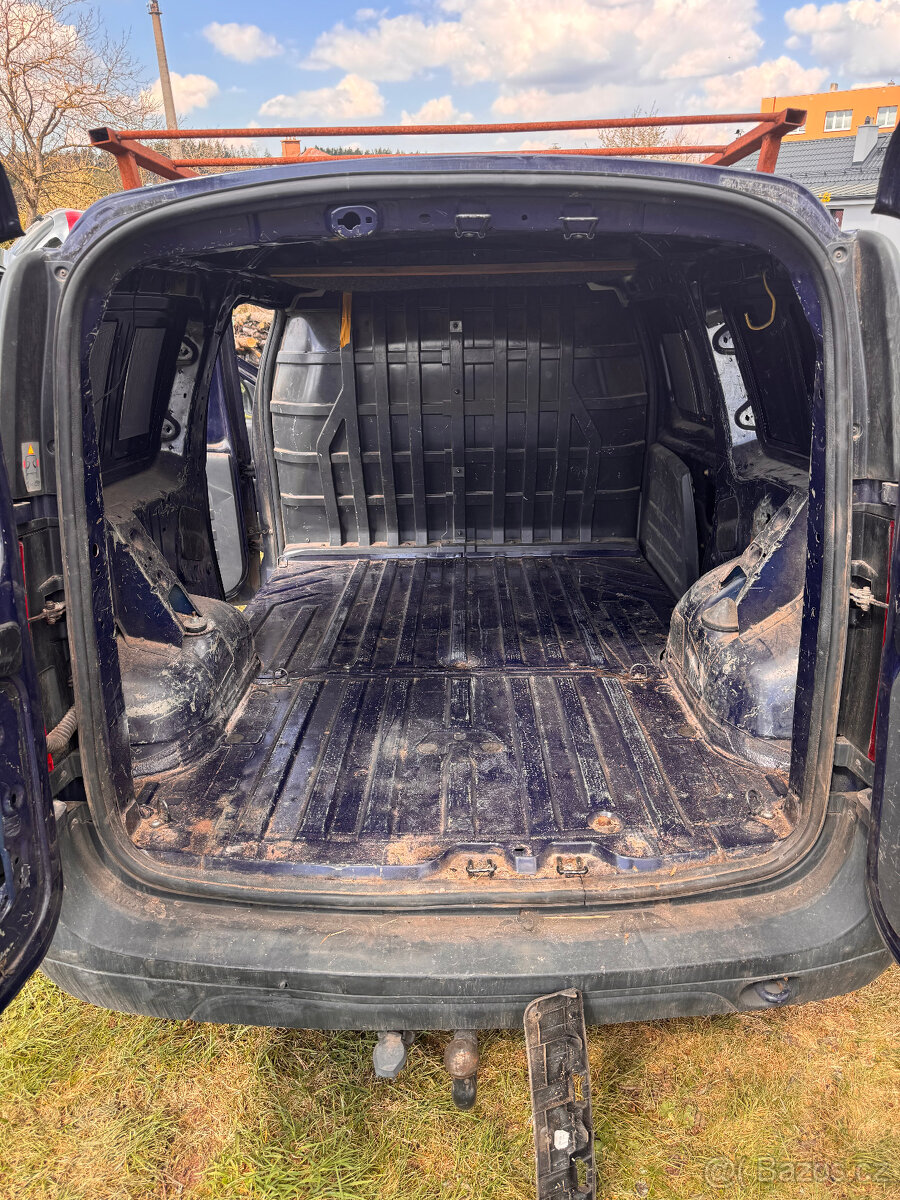 DACIA LOGAN 2012 - 5