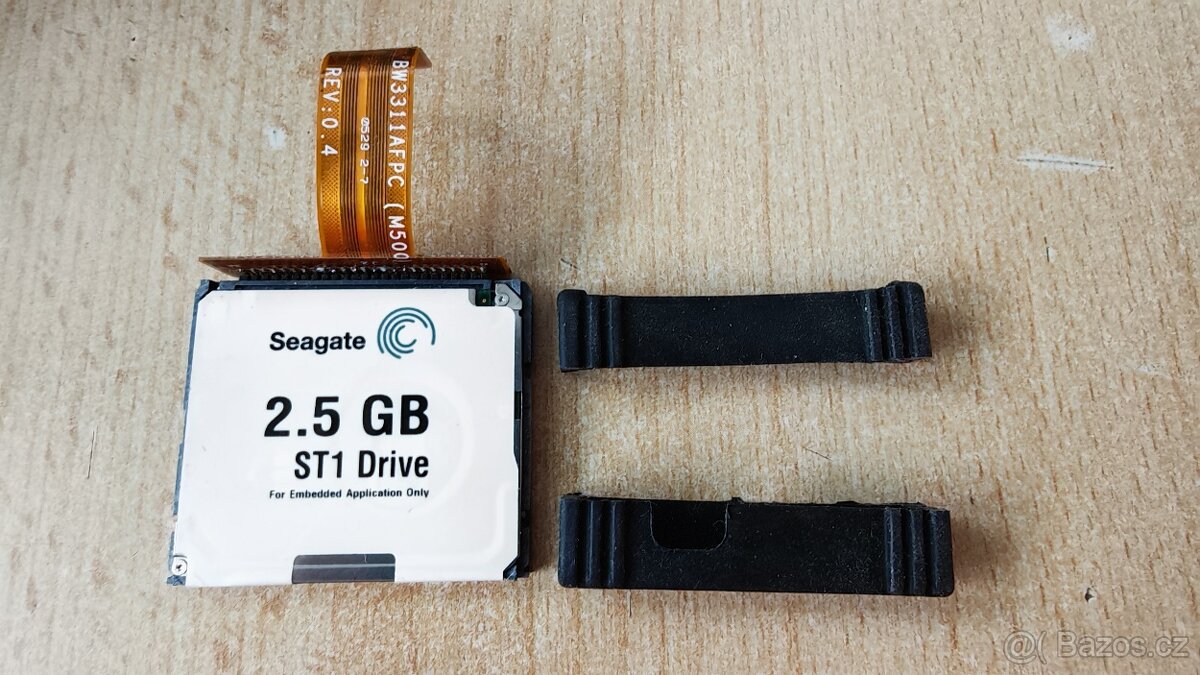 Prodám Miniaturní 1" HDD Seagate ST1 2,5 GB - 5