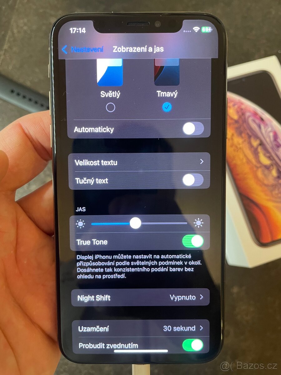 iPhone XS 64 GB zlatý, top stav, nova baterie - 5
