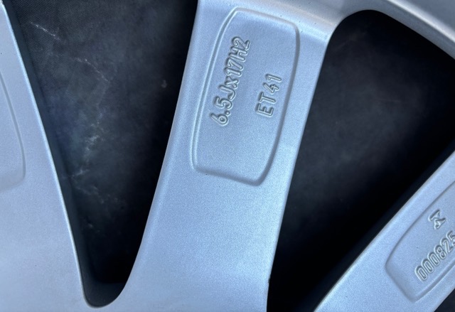 Originál Alu kola VW Passat B8 215/55/17 TOP STAV - 5