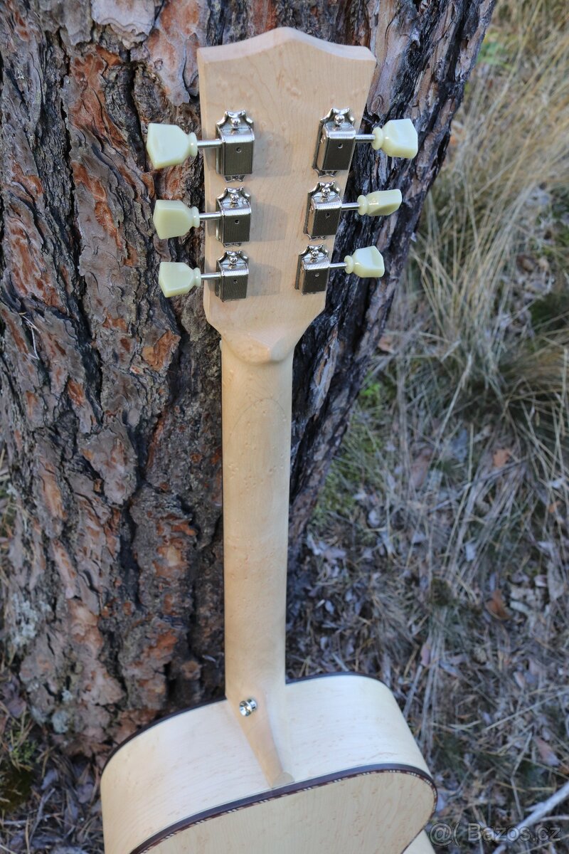 Akustická kytara J200 - 5