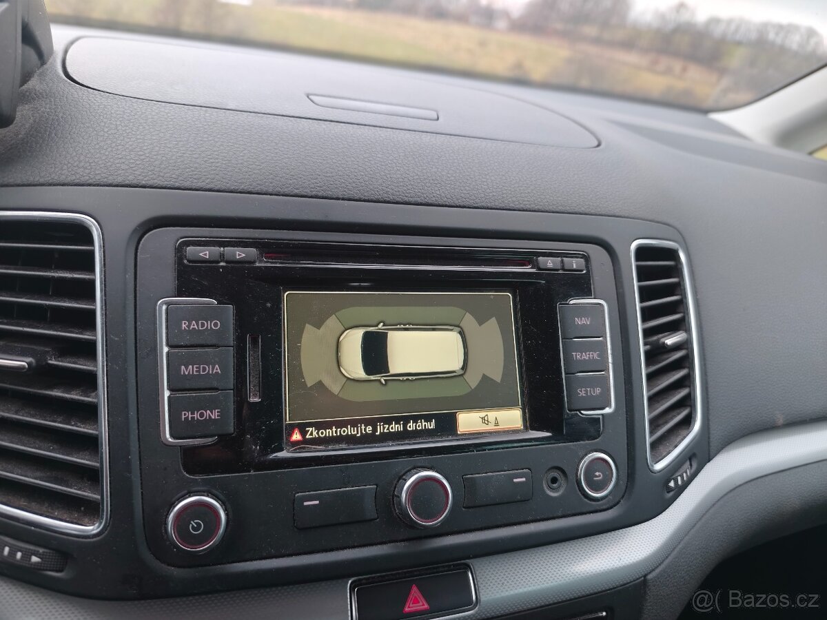 Volkswagen sharan 2.0tdi, tažné, 7 sedadel, dsg - 5