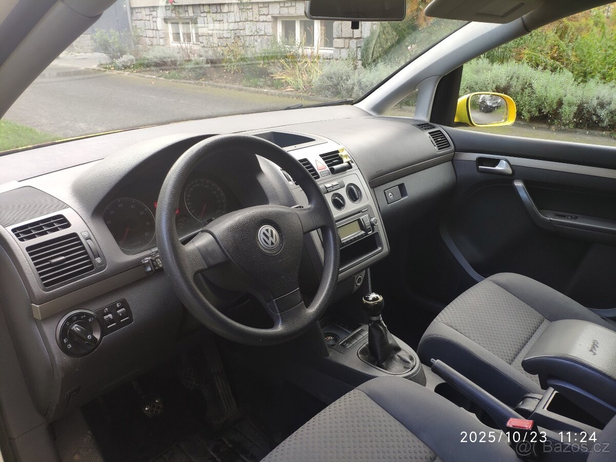 Volkswagen Touran 2.0i CNG, najeto 162.000 km - 5
