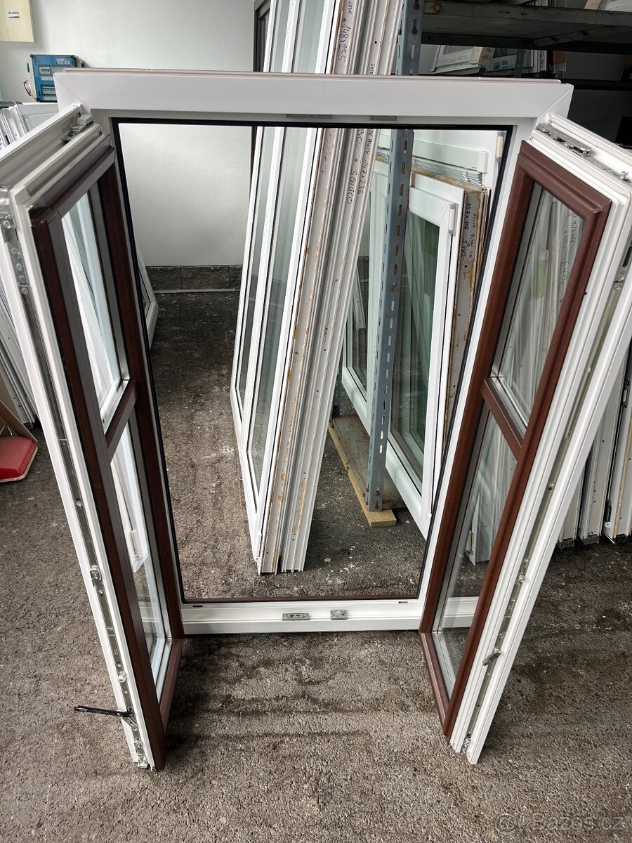 PLASTOVÉ OKNO DVOUKŘÍDLÉ 85x146 OŘECH-PLZEŇ - 5