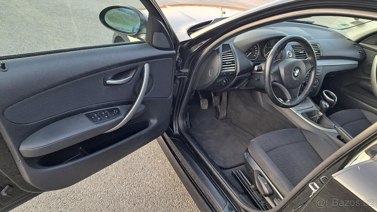 BMW 116i (E87) – hezký stav, bez koroze, r.2008 - 5