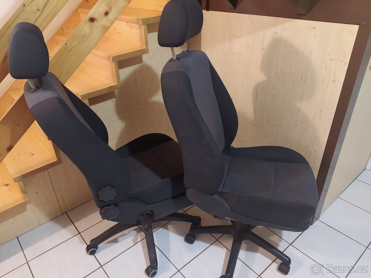 Kultovní posezení ze Škody Octavie - 5