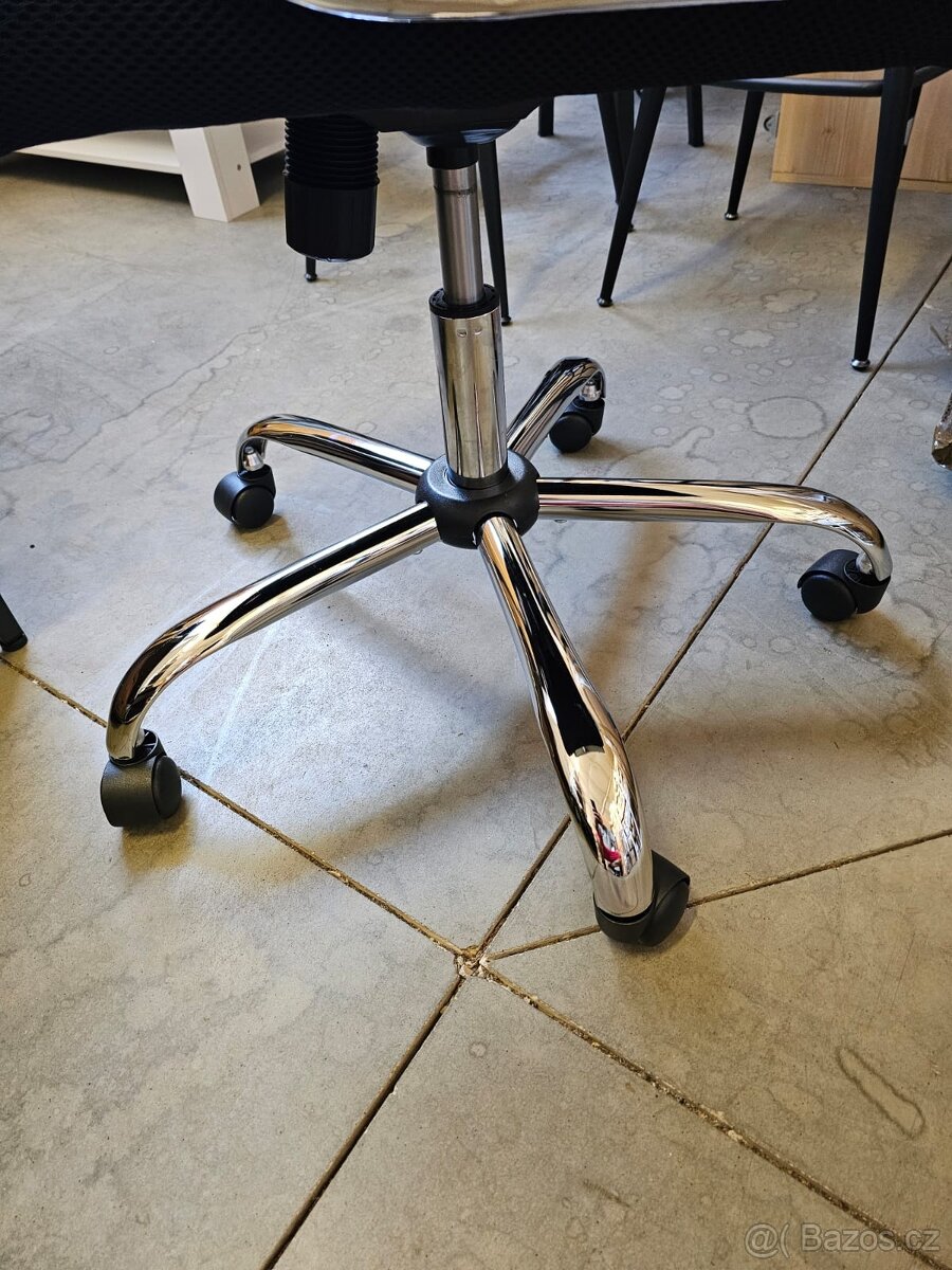 Nové kancelářské křeslo - 5