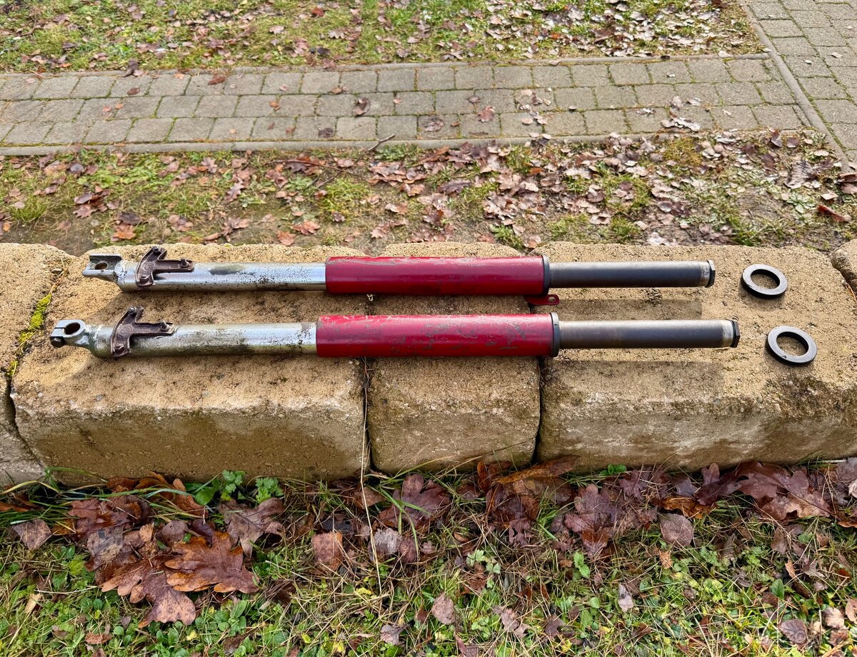 CZ 125 175 250 kývačka - přední tlumiče - 5