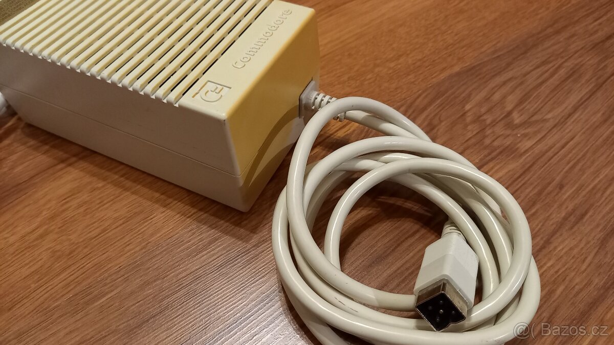 Napájecí zdroj (Amiga 500, 600, 1200). - 5