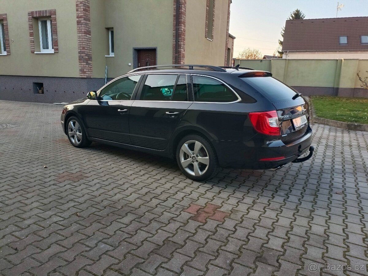Superb 2.0 Tdi 103 kW DSG combi Elegance - 5
