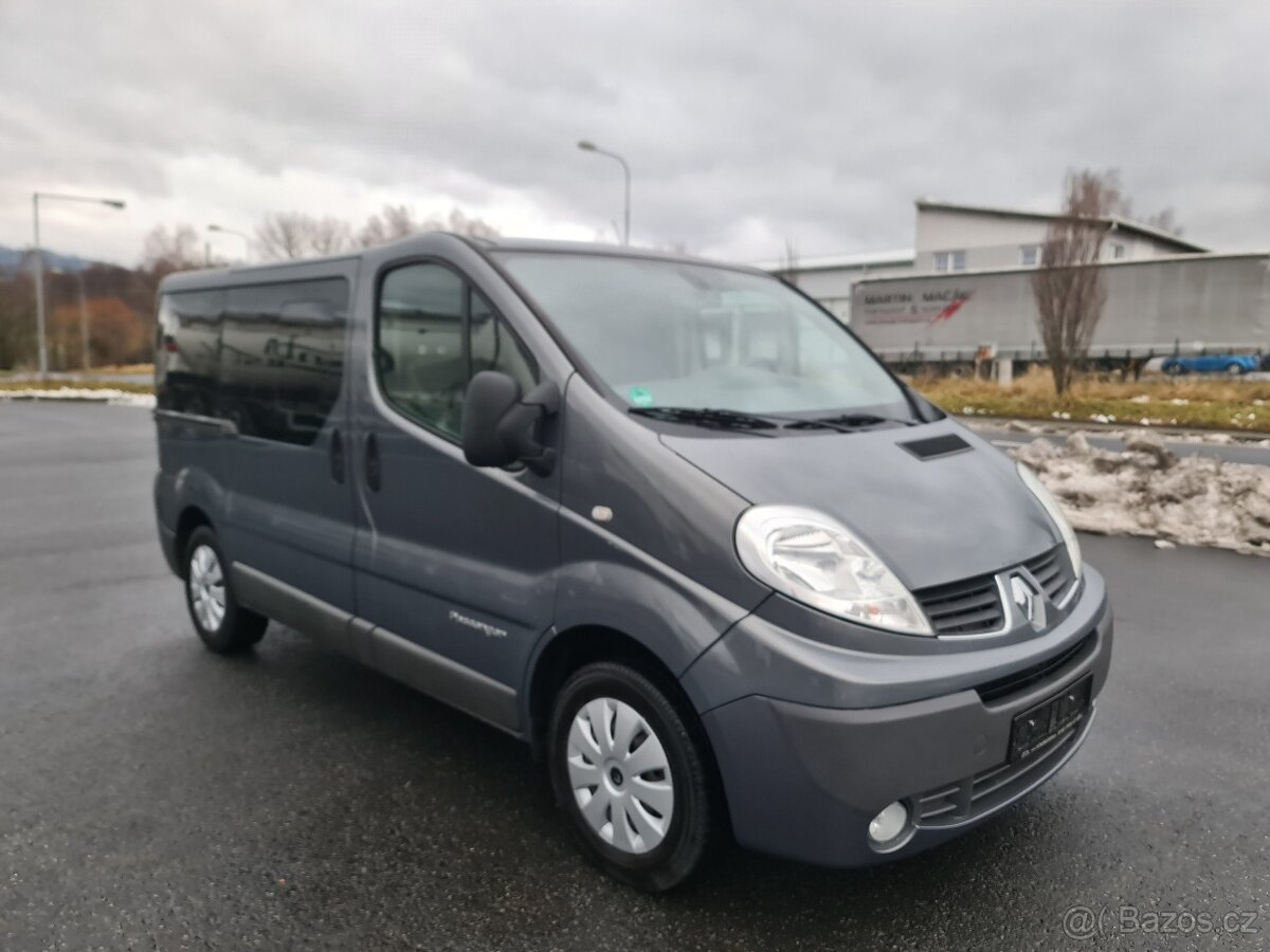 RENAULT TRAFIC 2.0 DCi 9-MÍST DIGI-KLIMA NAVI 2xŠOUP 109TKM - 5