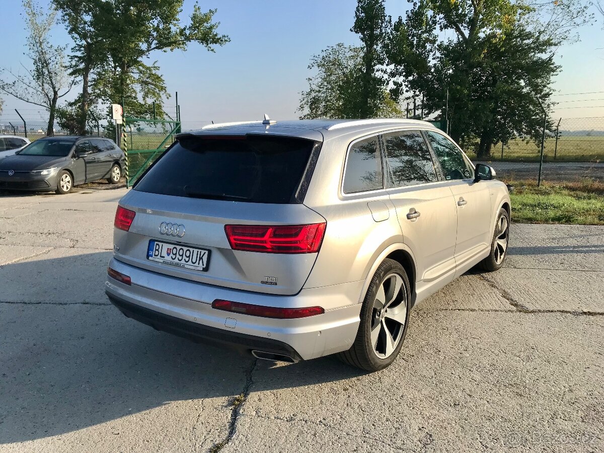 AUDI Q7 S-Line - 5