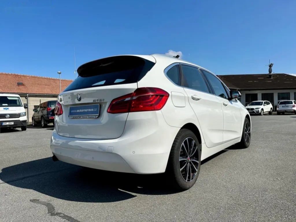 BMW Řada 2, 218i Active Tourer - CZ - - 5