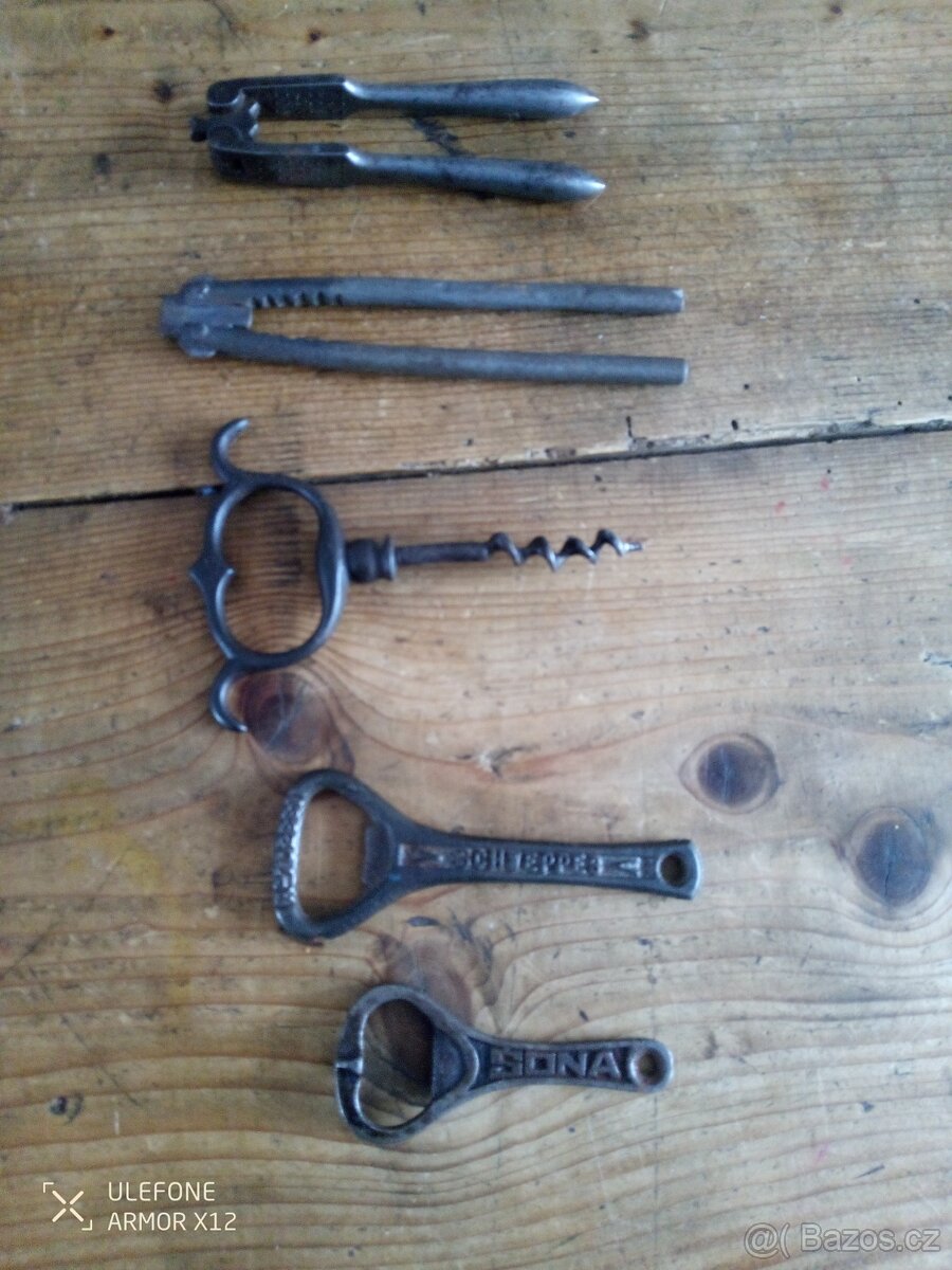 Otvíráky, Vývrtka a Louskáčky - 5