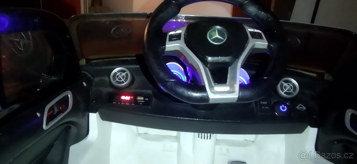 Mercedes - 5