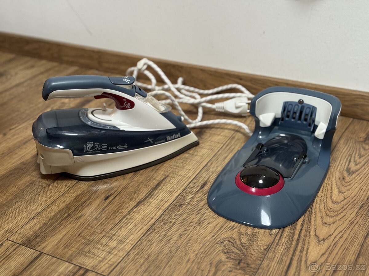 Tefal FREEMOVE 9920 - bezdrátová žehlička - 5