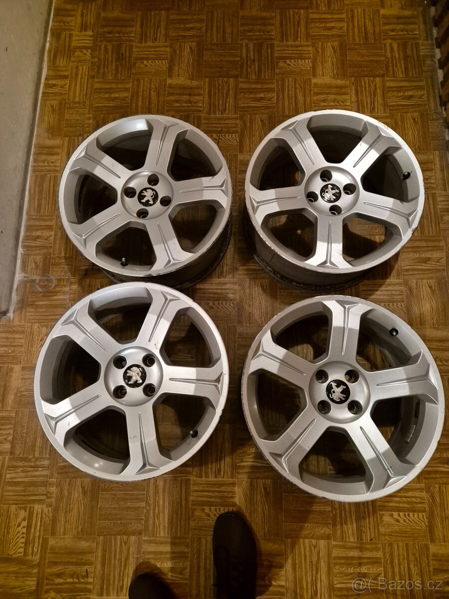 Predam 4 hliníkové kolá Original peugeot 308 lincanbur 4x108 - 5