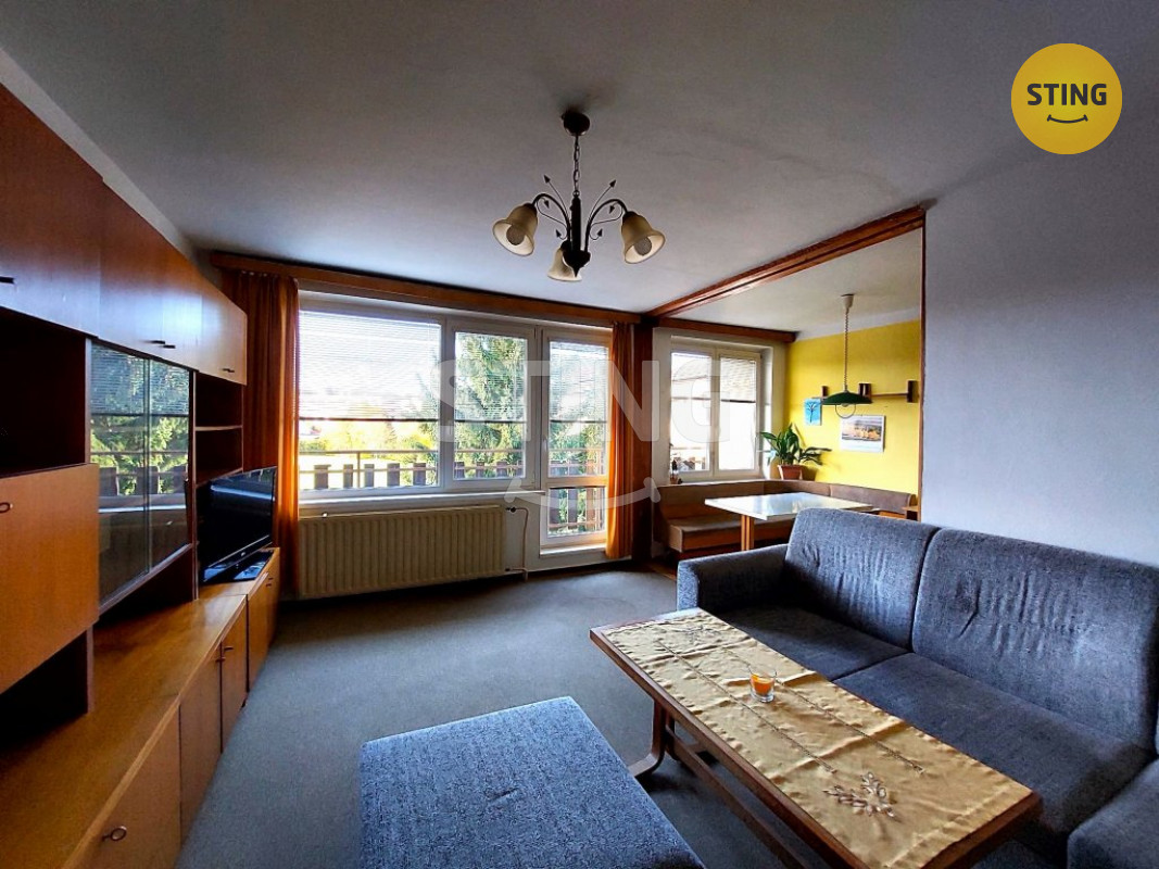 Pronájem bytové jednotky 3+1 s dvěmi lodžiemi na uli, 134061 - 5