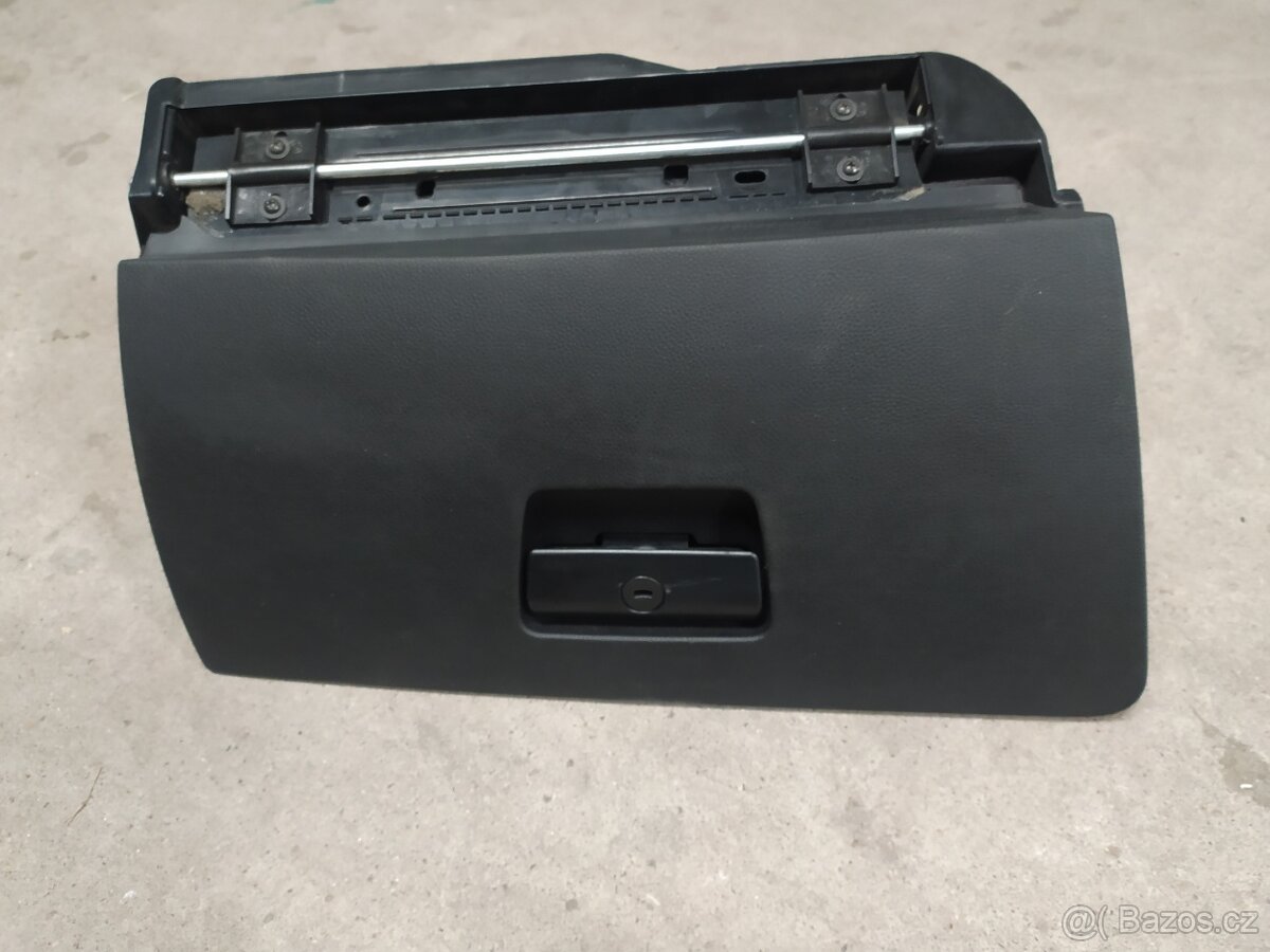 BMW E60/E61 535d 200kw mix věcí na foto - 5