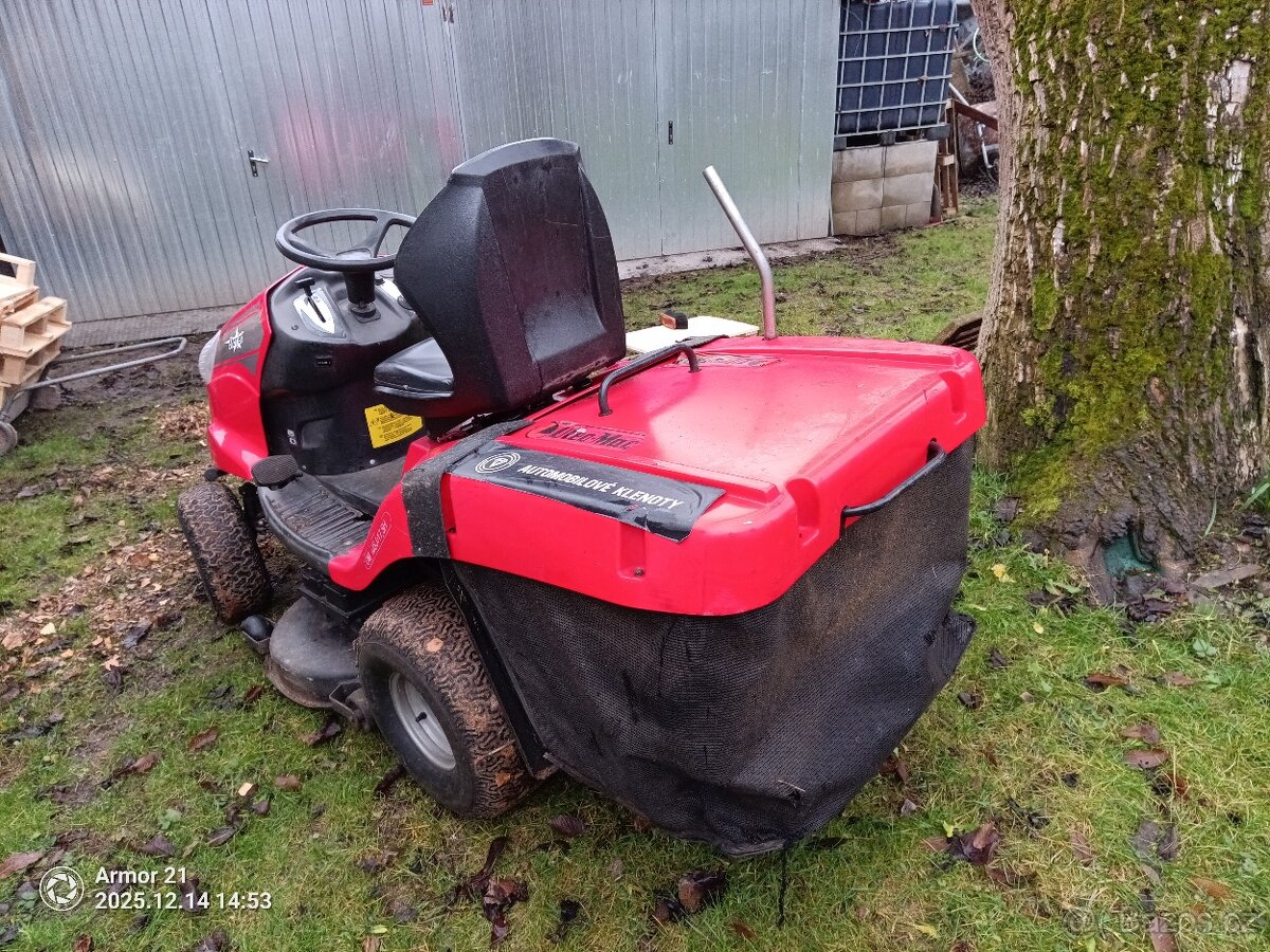 Prodám zahradní traktor Starjet - 5