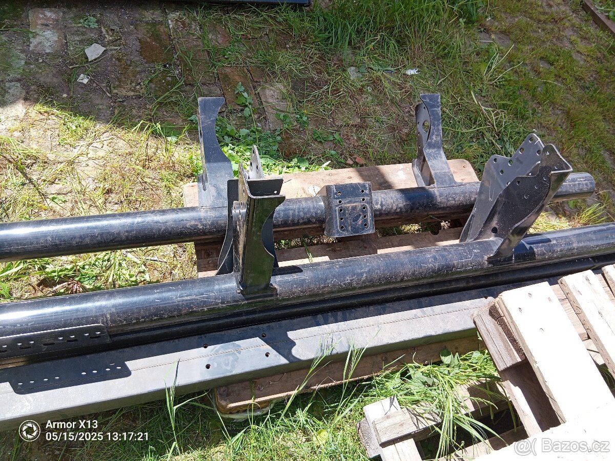 Zadní nárazník různé druhy - 5