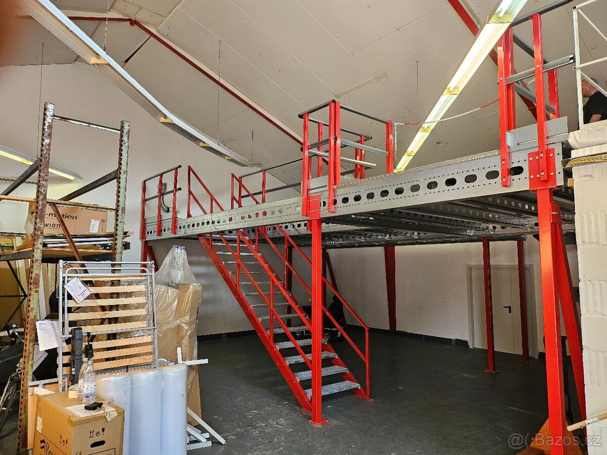 Montér regálů, plošin atd - 5