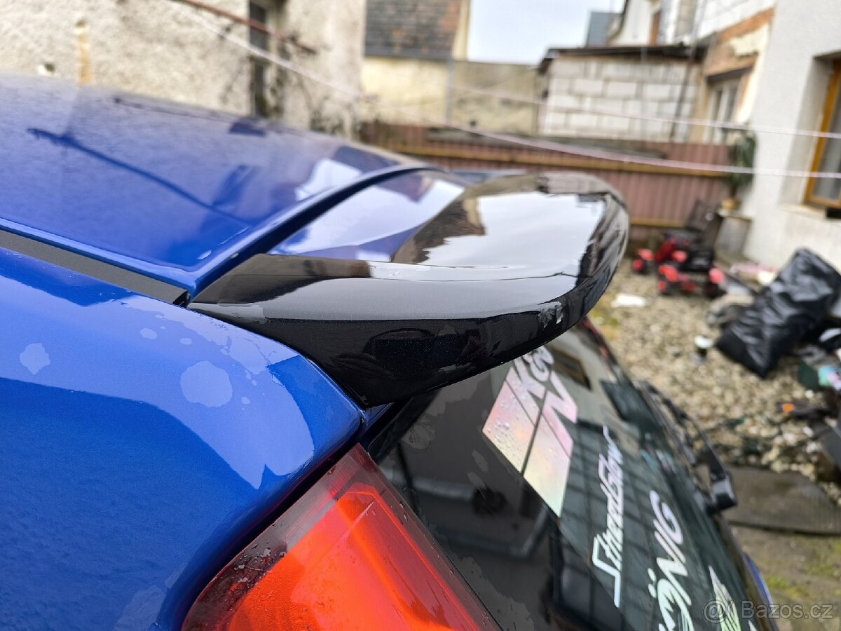 Ford fiesta ST150 - 5