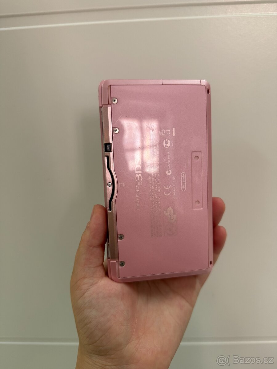 Nintendo 3DS Pink+ 5 her- pěkný stav - 5