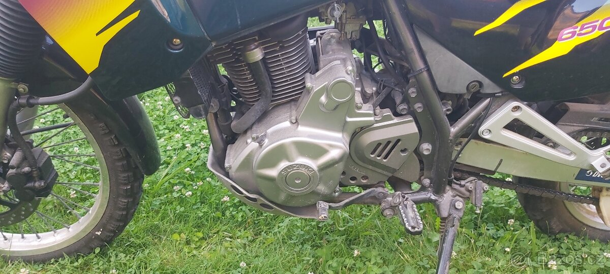 Suzuki DR 650 RSE