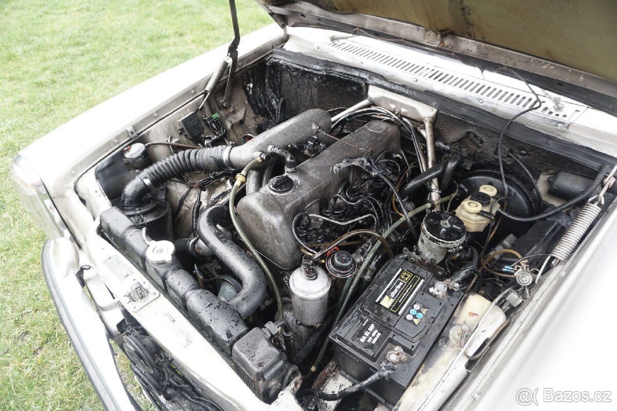 Mercedes-benz w115 3.0D - 5
