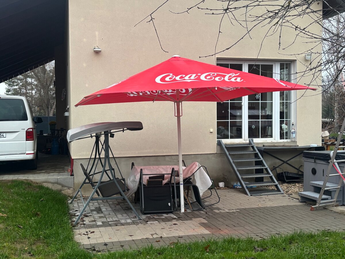 nové zahradní slunečníky Coca-Cola - 2 kusy - 5
