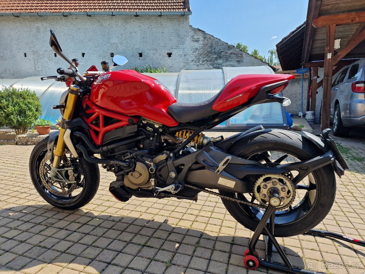 Ducati Monster 1200S - 5