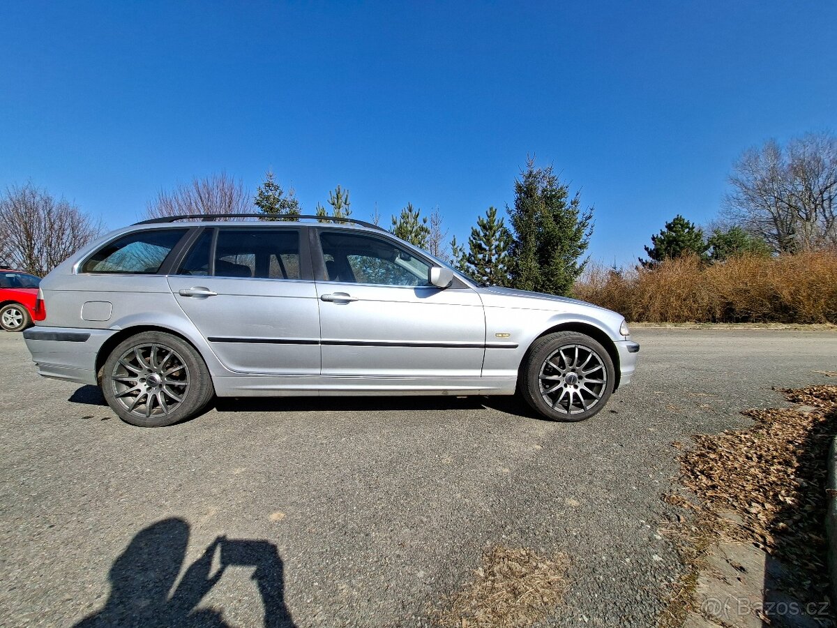BMW 328i e46 touring manuál - 5