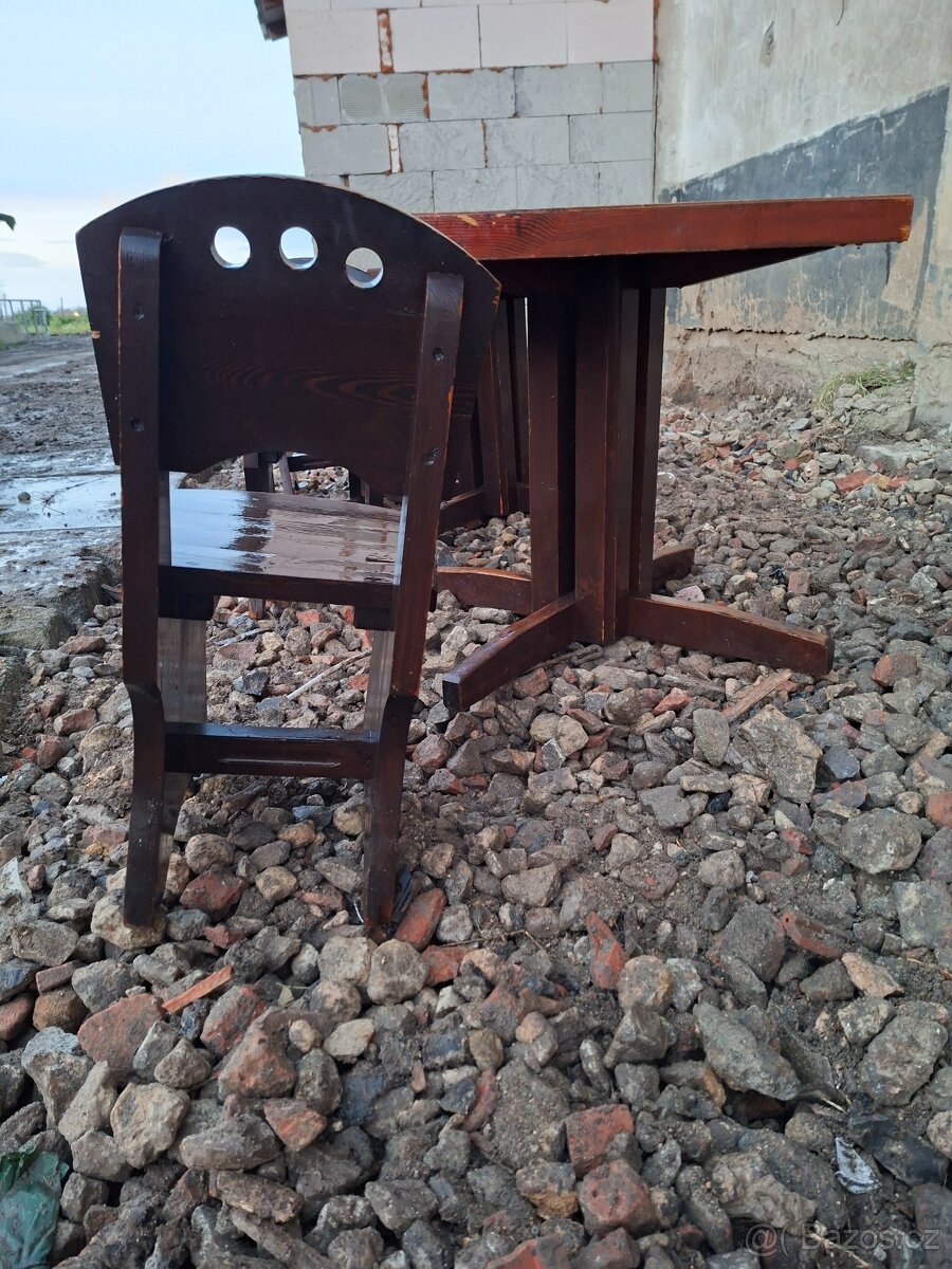 Masivní stoly a židle - 5