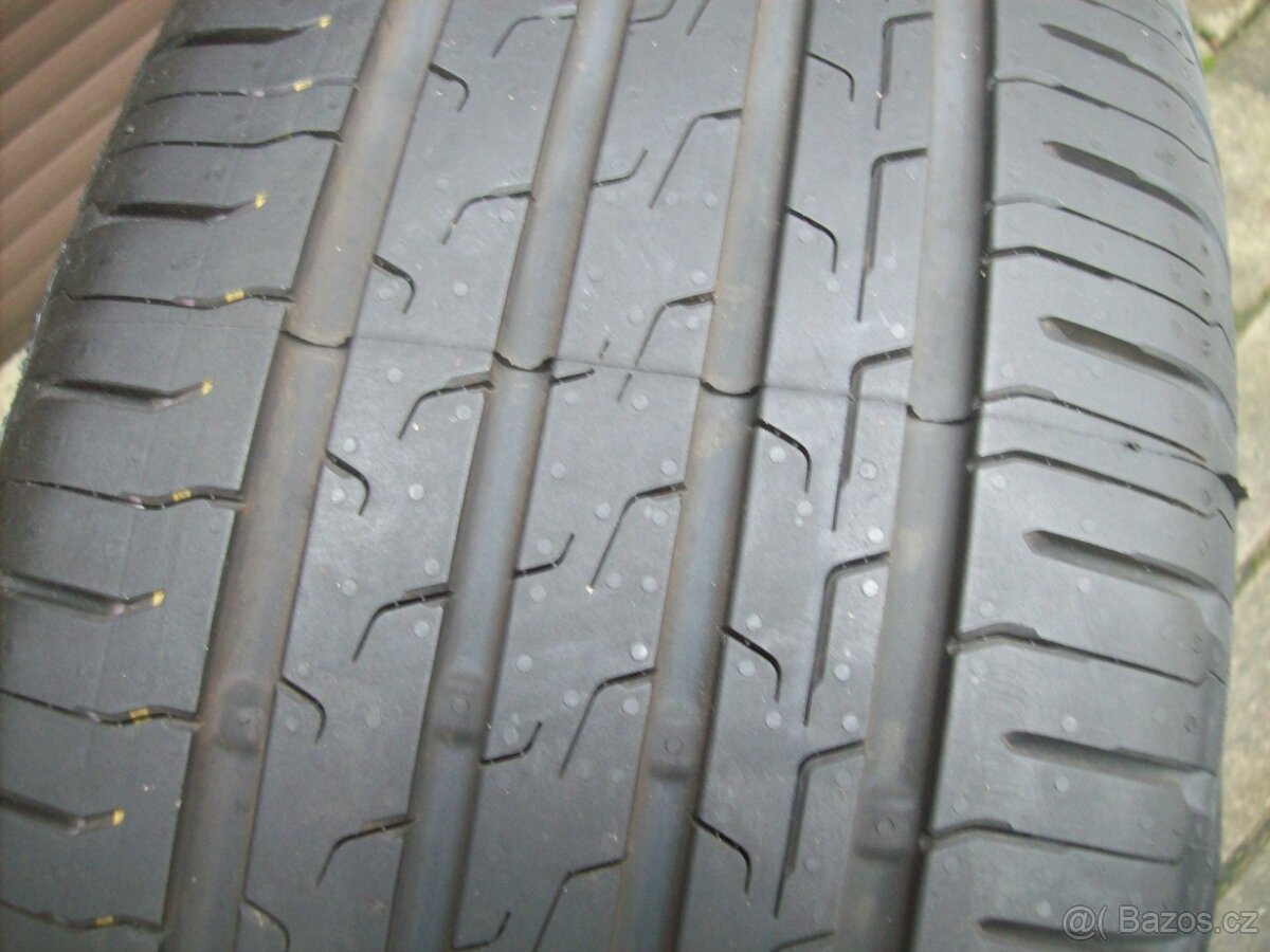 sada Continental EC6 215.55.17 94V 99,9% - 5