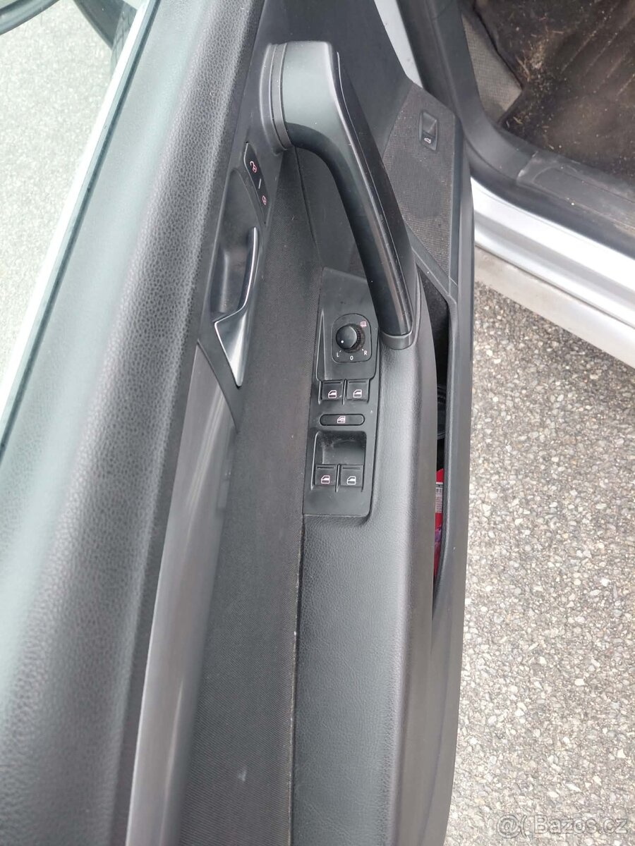 Volkswagen Passat b7 - 5